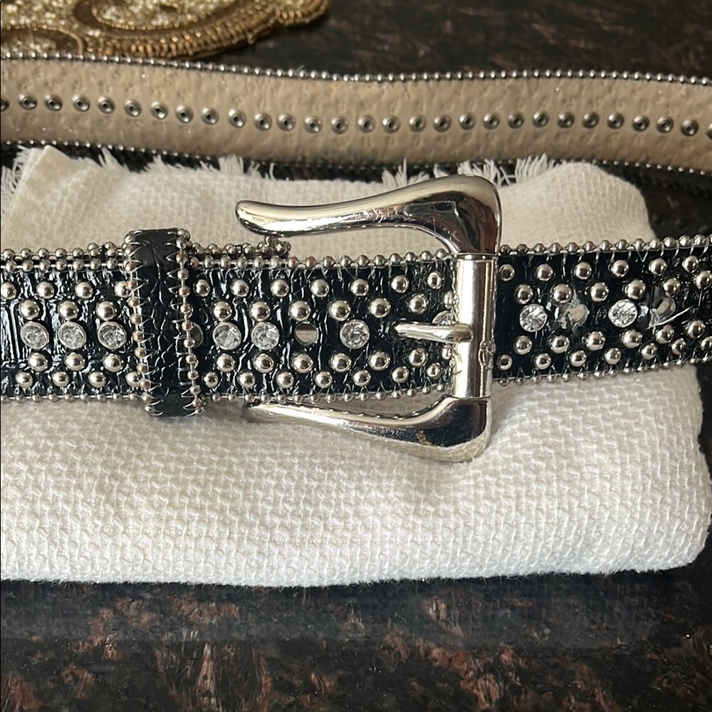 Guess Silver and Black Belt with Rhinestones and Studs Contemporary Flair Size L